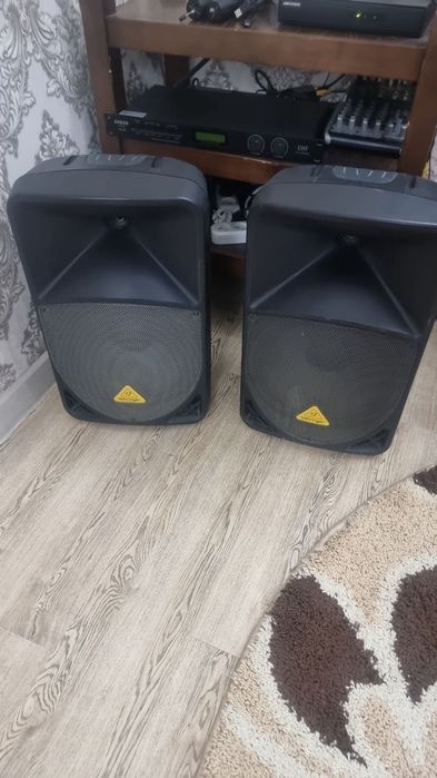 Продам колонки с пультом и корооке