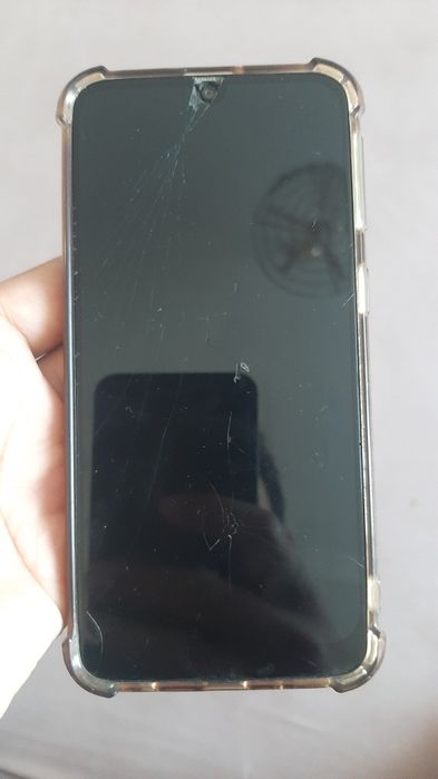 Самсунг а 40  сред сост