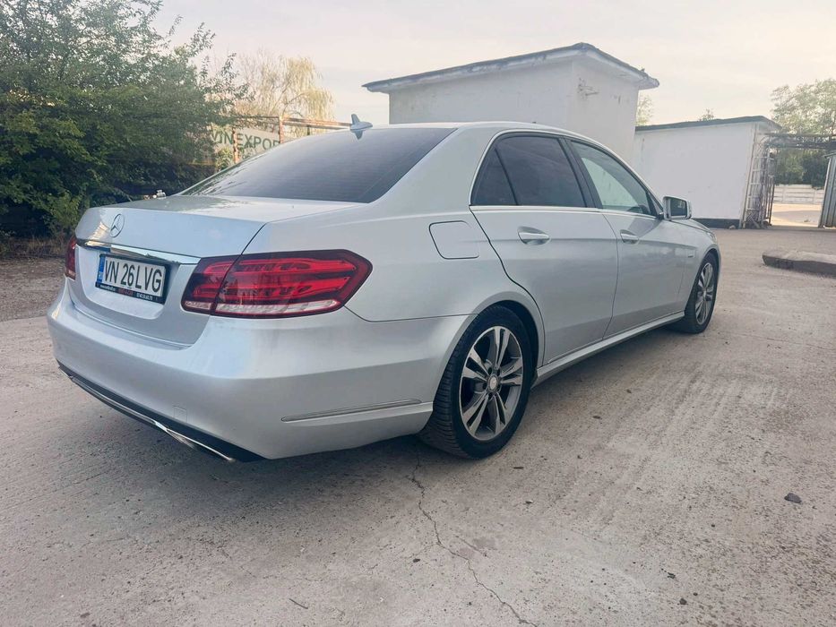 MERCEDES E220 2016 2.2CDi 170 CP E6 CutieAut Clima Piele Navi XenonLED