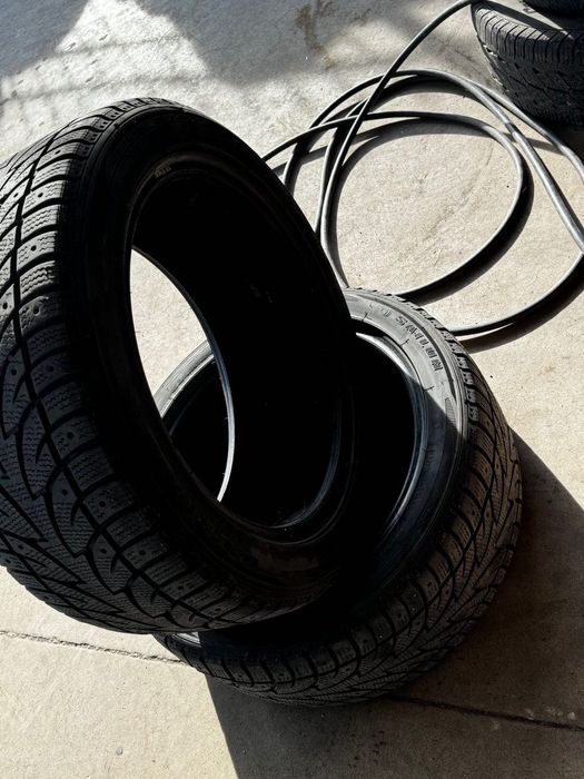 Зимни гуми 235/45/17