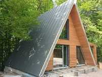 Cabana stil A-Frame si case din structura de lemn