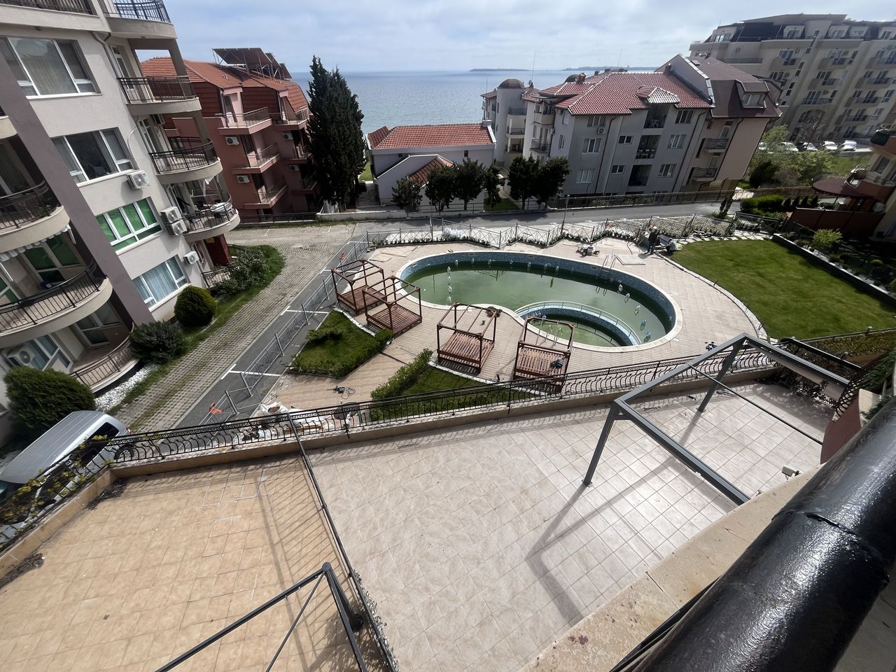 Продава се Едностаен апартамент в к.к. Слънчев бряг - 40 кв.м за 1425 €/кв.м - Снимка #1