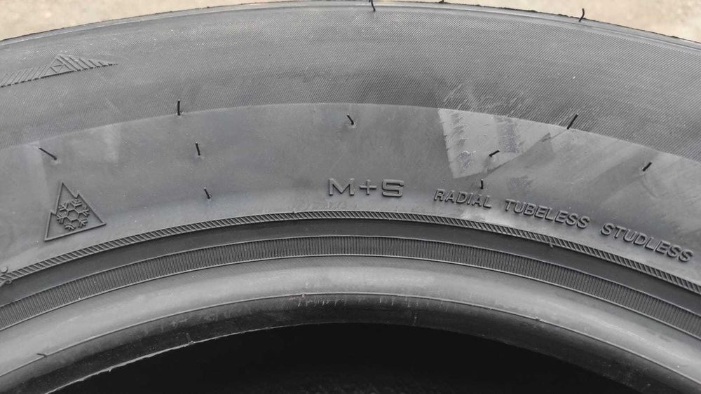 Шины зимние 265/65/17 Triangle TR797