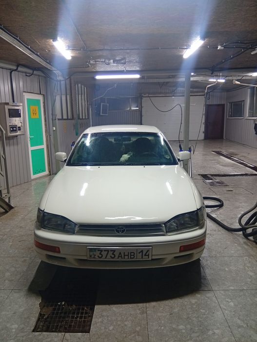 Продам машину Тойота Камри 10