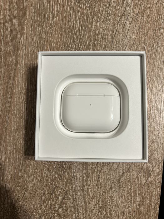 Apple Airpods generația 3