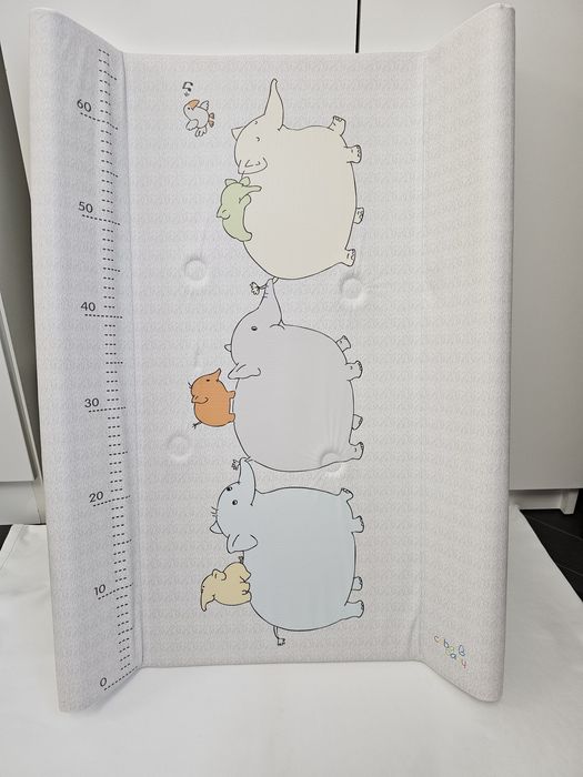 Masa de schimbat scutece