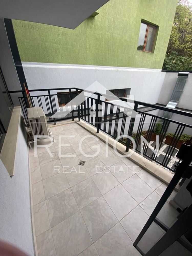 Дава се под наем Тристаен апартамент в Варна, Център - 100 кв.м за 663 € - Снимка #11