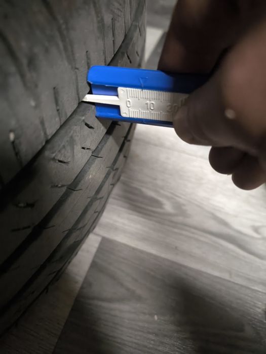 SET Anvelope Bridgestone Alenza 225/60/R18