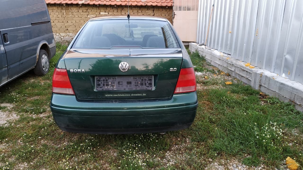 VW Bora 2,0i/Фолксваген Бора (на части)