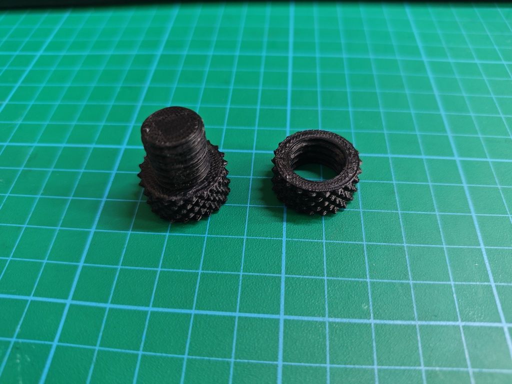 3d принтер makerBot Replicator