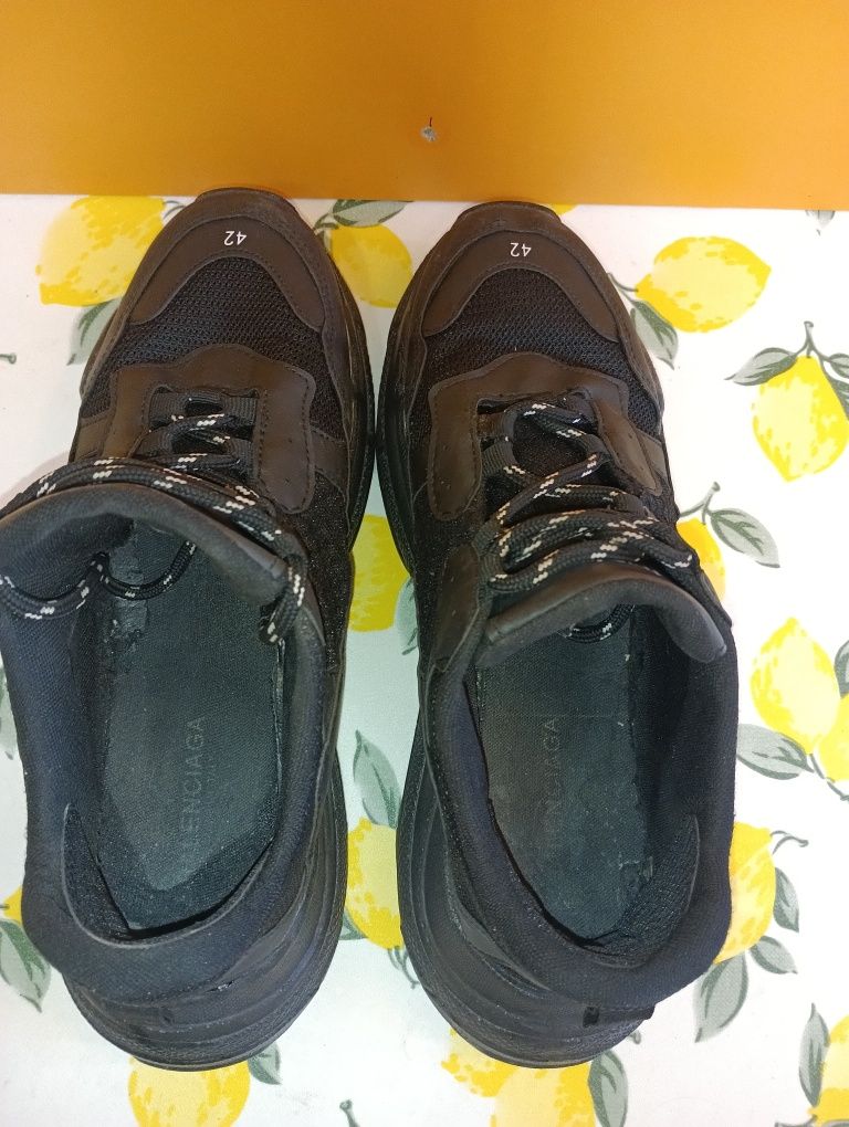 Balenciaga N 42 Triple S - 55 лв