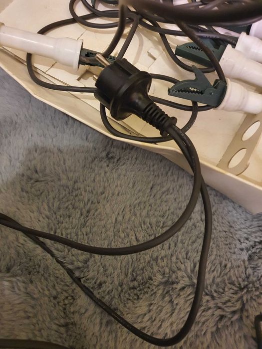 Instalatie de lumini tip lumânare interior, exterior