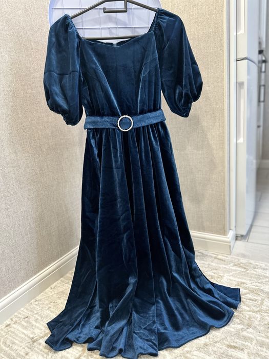 Элегантное бархатное платье, размер 44