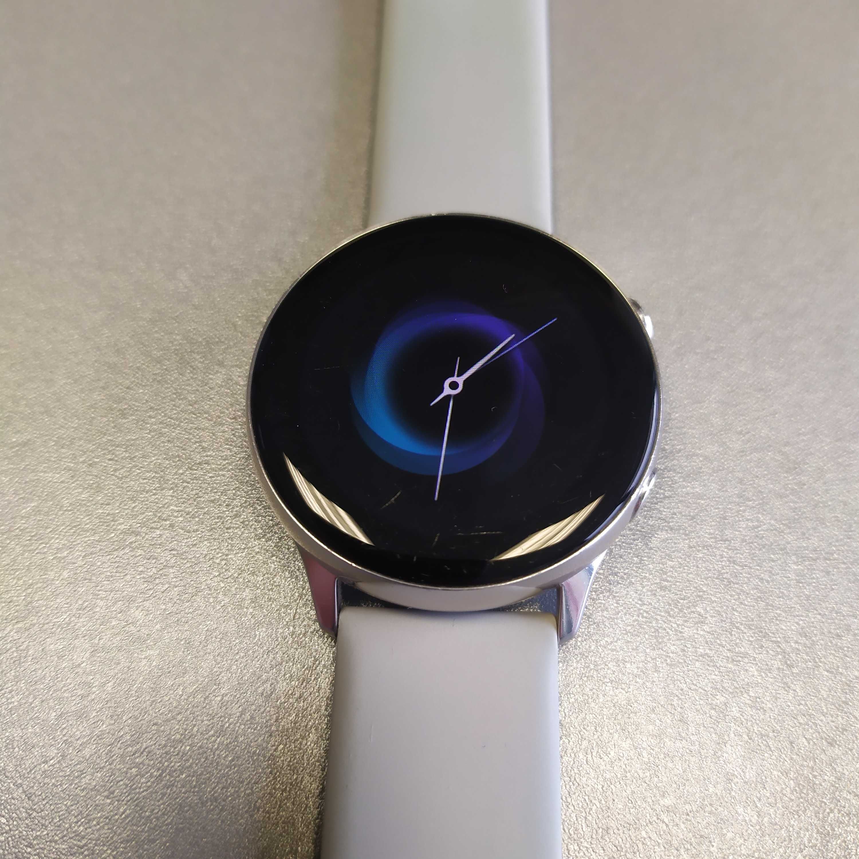 Смарт часовник Samsung Galaxy Watch Active