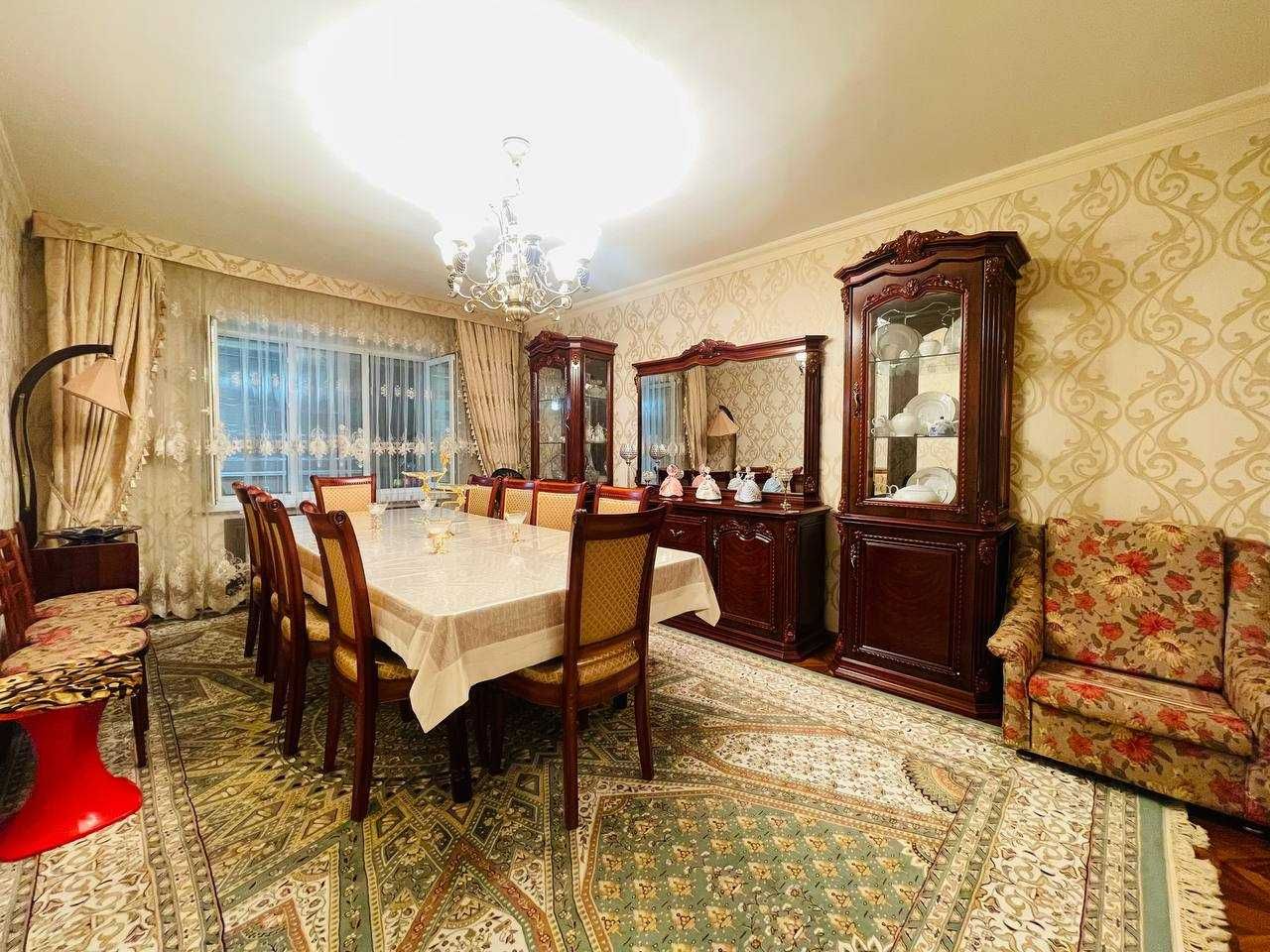 Продается 3-х комнатная квартира на Ц-14 (метро) ID: 2721