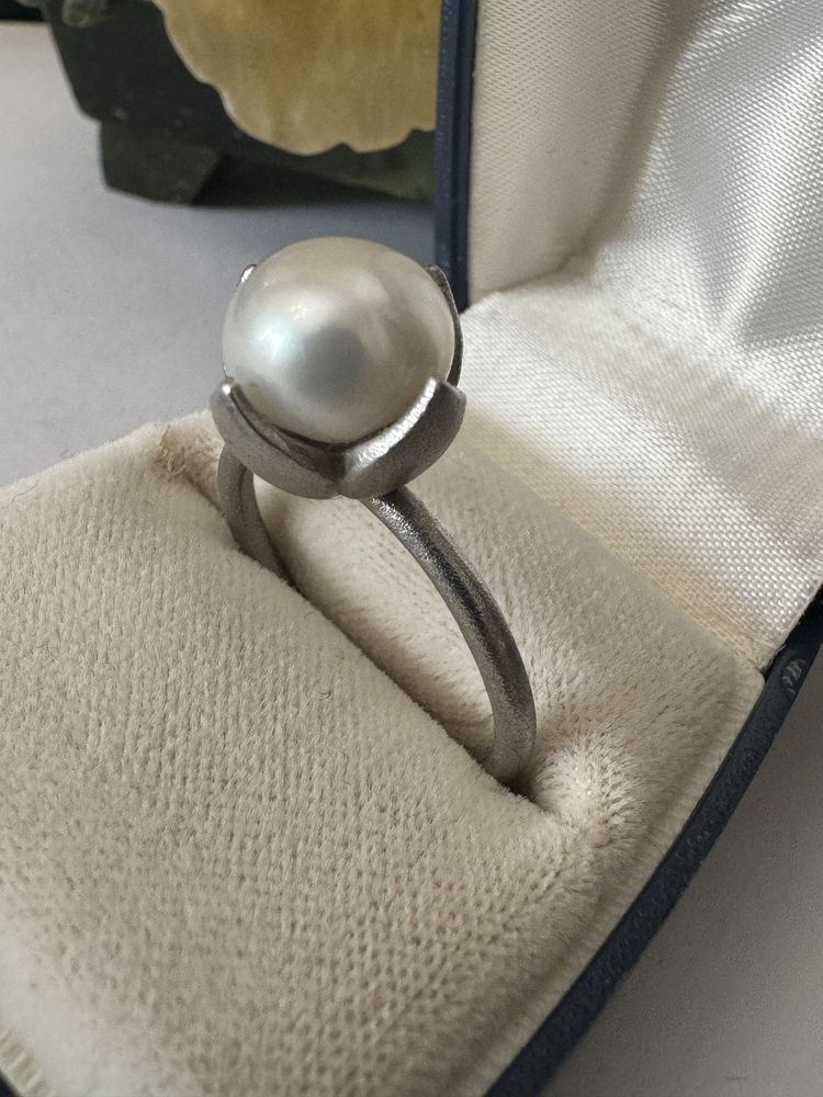 Inel argint 925 cu perla naturala mare.