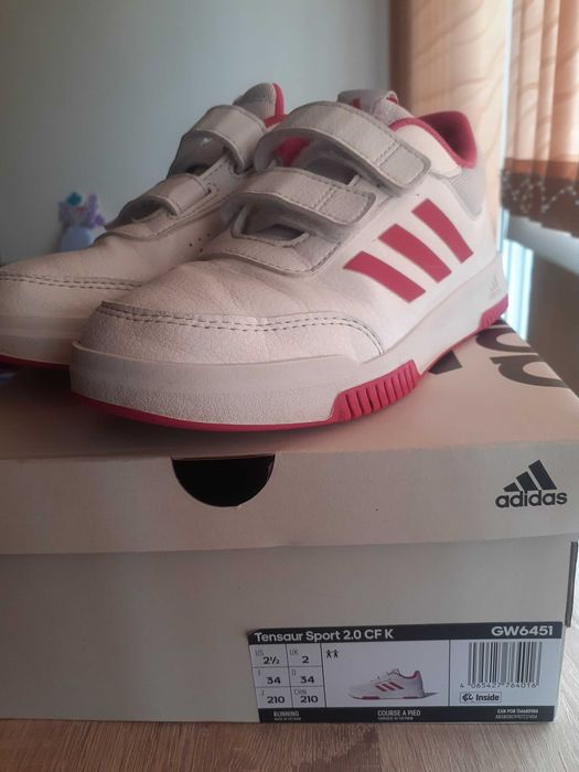 Маратонки ADIDAS номер 34