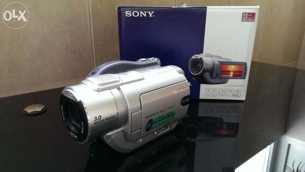 Camera video sony dcr-dvd404e noua in cutie