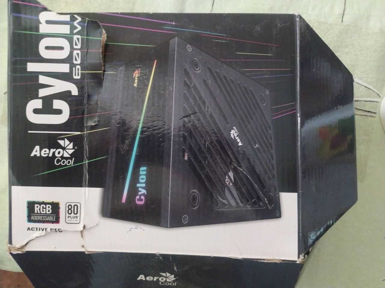 Блок питания AeroCool Cylon RBG 600W 80 pllus