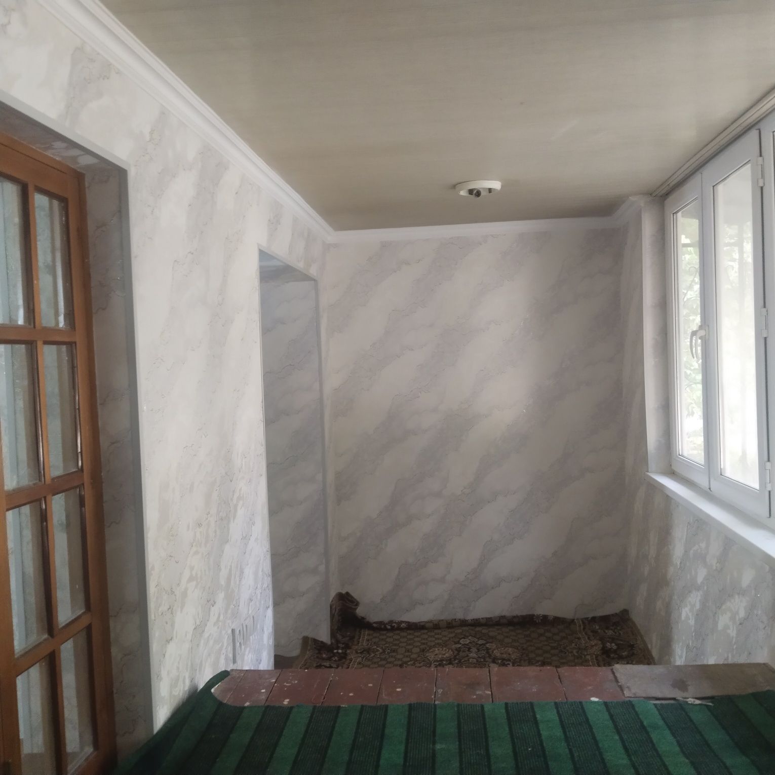 Прадоётся 2 комнатная квартира,1  м