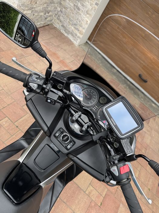 Honda Forza 300