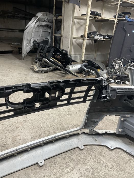 Audi A6 предна броня