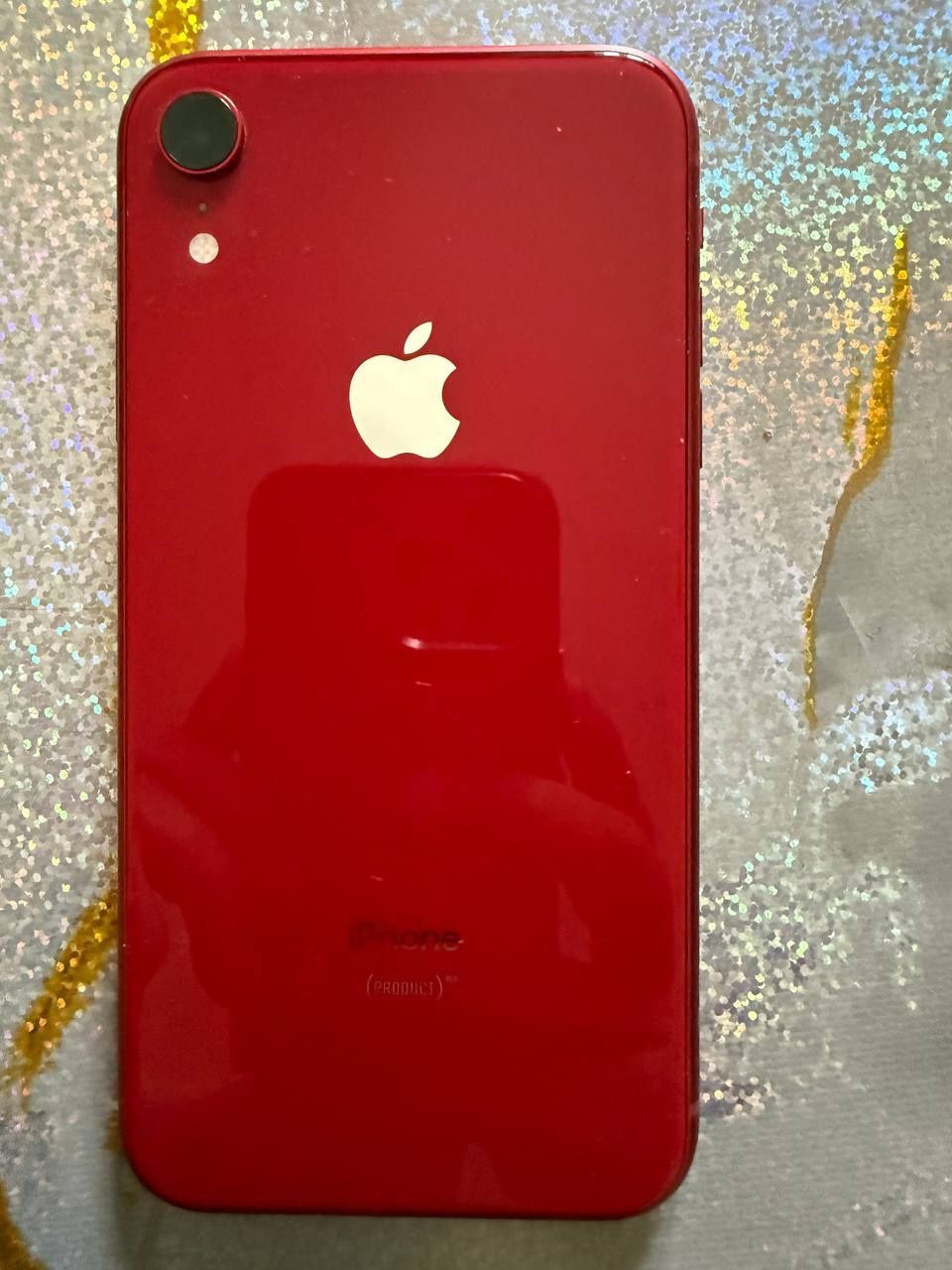 Iphone XR (red product) в хорошем состоянии.