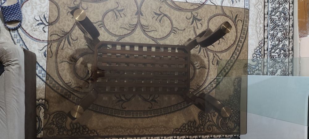 Журнальный столик