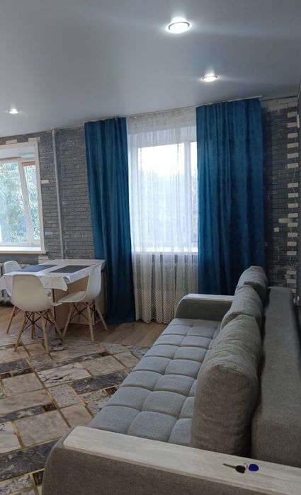 Сдам 2-комнатную квартиру ЧАСЫ с горячей водой