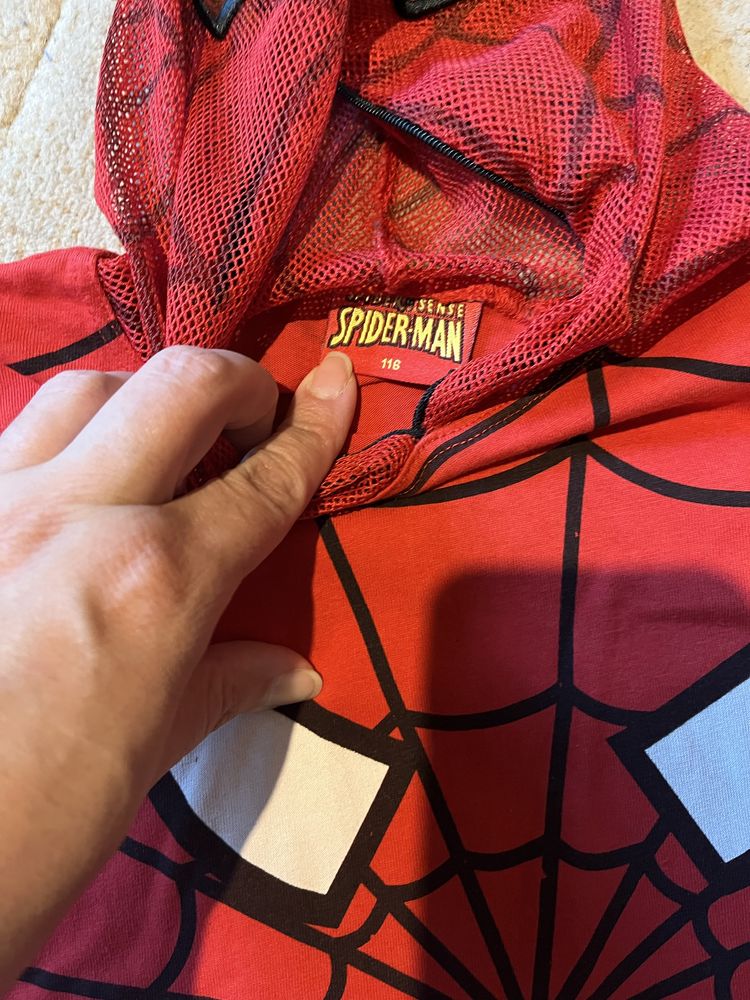 Сет 2 блузи spiderman, лампа и прожектор spiderman и чанта spiderman