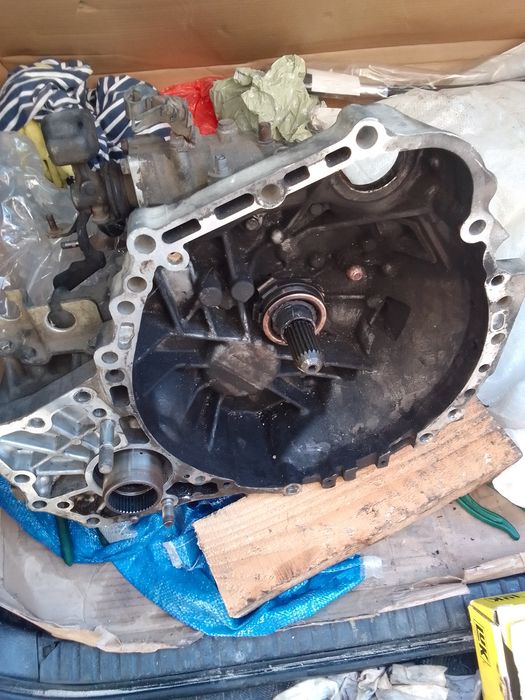 Скоростна кутия РАВ4 2007 г бензин ръчна