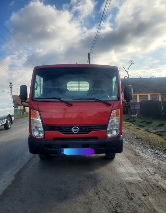 Vând Nissan Capstar