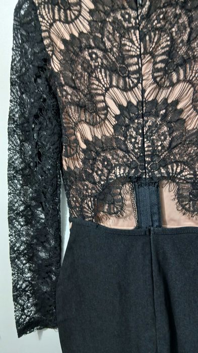 Ексклузивна черна миди рокля с дантела – Rare London Limited Edition