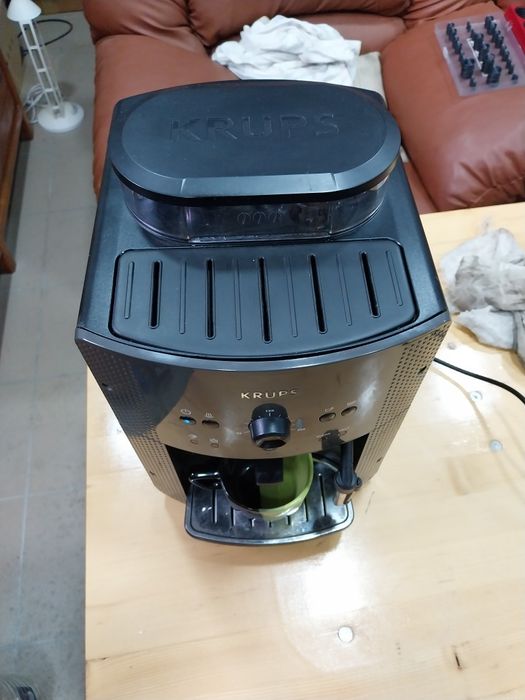 Expresor Krups ea81 în stare buna