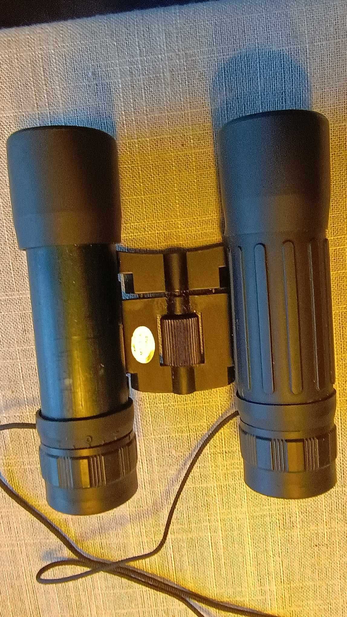 Бинокъл Vivitar PV Series 10x25 Waterproof Binoculars