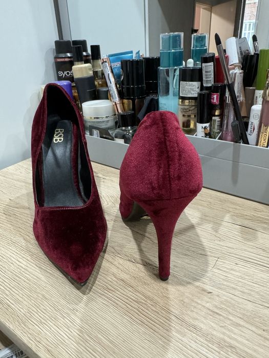 Нови кадифени обувки BSB