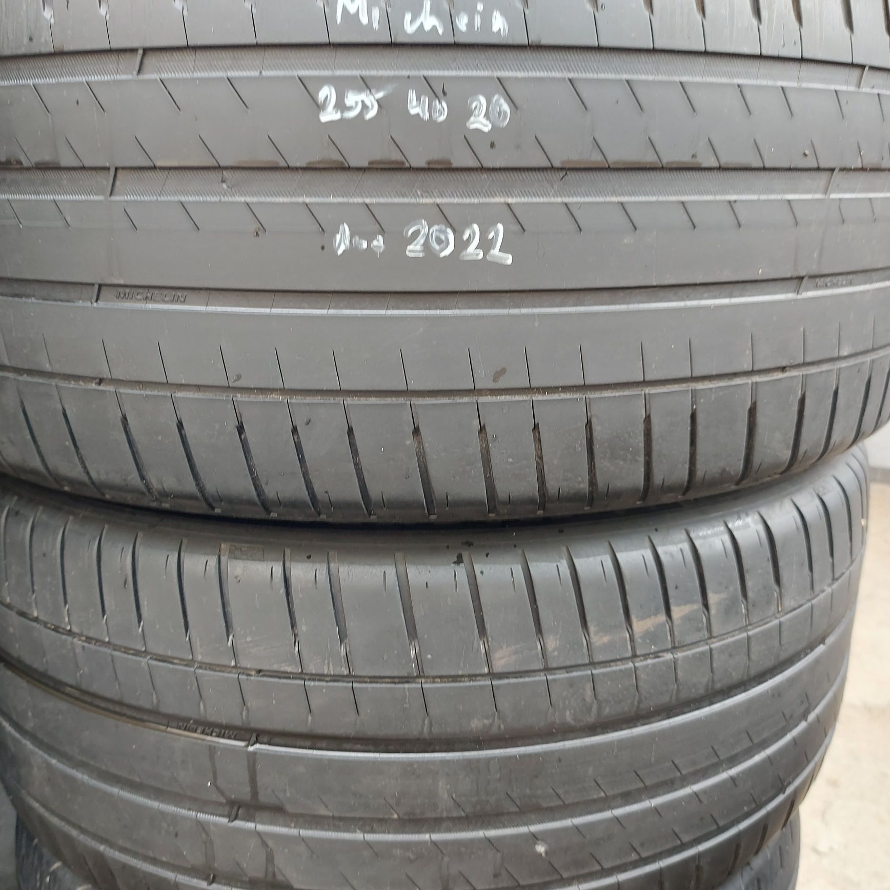 255/40/20"Michelin 2бр.гуми дот2022