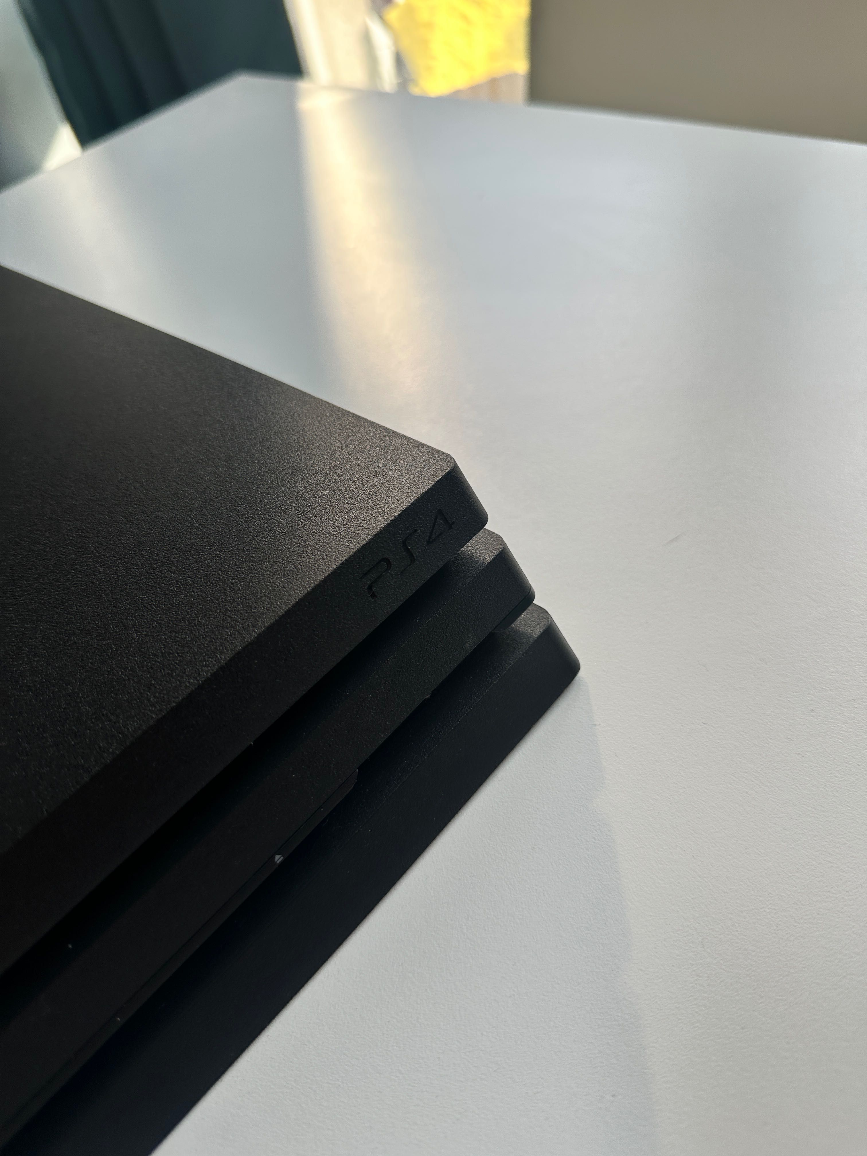 PlayStation 4 PRO 1 TB