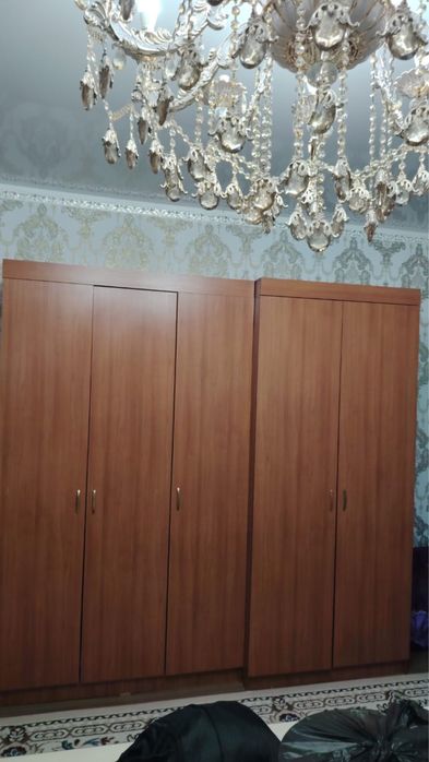 Шкаф 40000 тг саудасы бар ……….