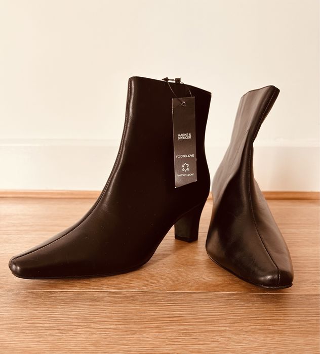 Ghete Marks & Spencer Piele Naturala