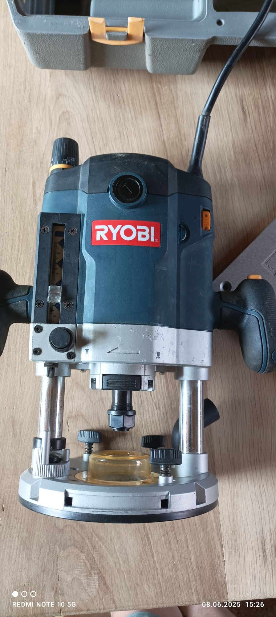 Freză de mână RYOBI