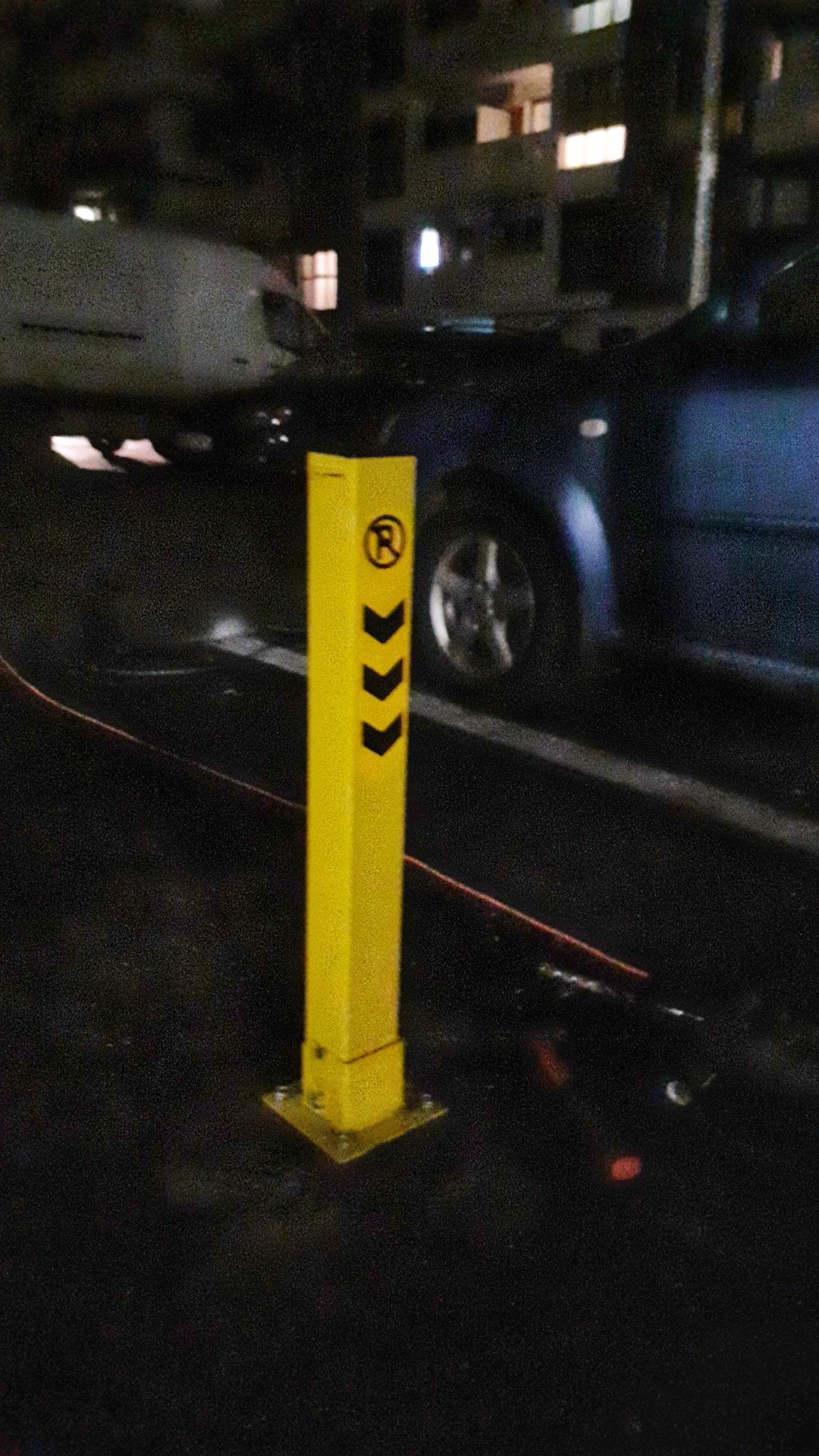Blocatori parcare cu cheie sau automat cu montaj