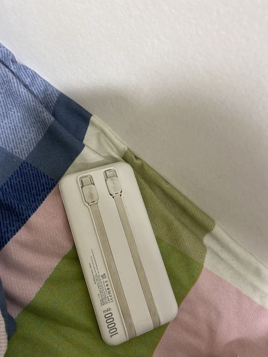 Карманная зарядка очень дешево :(