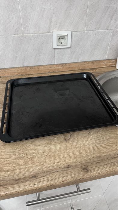 Противень для духовки.