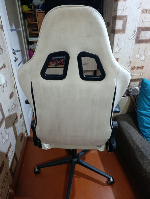 Продам игровое кресло Age