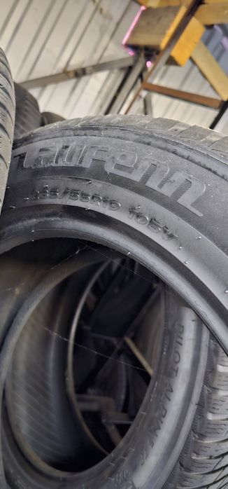 235 55 R 19 Laufenn Iarna