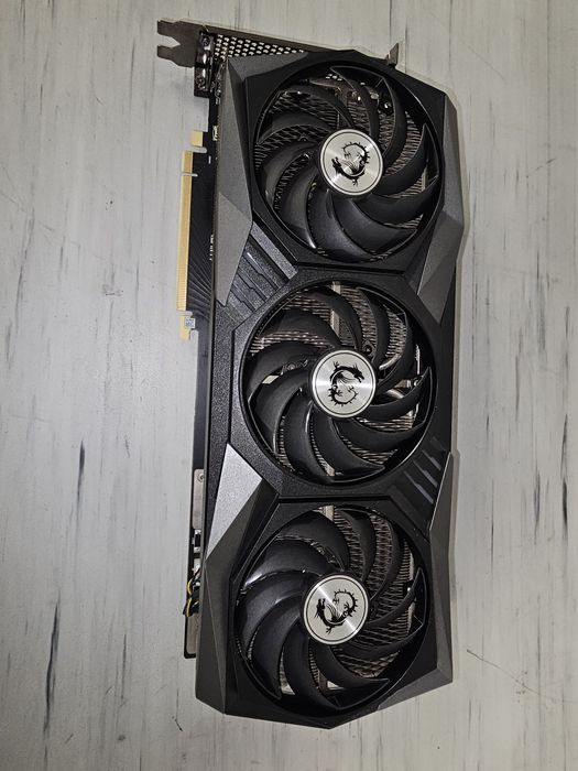 Nvidia GeForce RTX 3090 GAMING X TRIO 24G