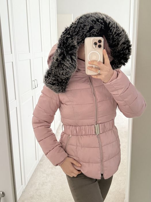 Зимно вталено розово яке с качулка и коланче