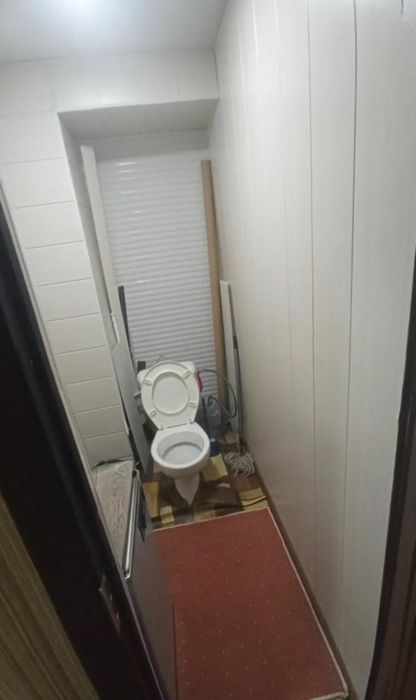 3 xona uy, pishgan gʻishtdan qurilgan 85kv. 15 metr metro tuzel