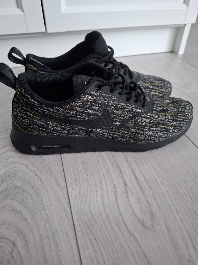 Дамски маратонки Nike Air Max